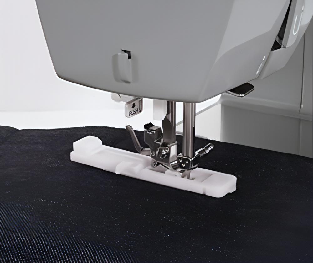 Singer Heavy Duty 6335M Denim Sewing Machine - Same spec as 4432 with more standard accessories - New 2025 model