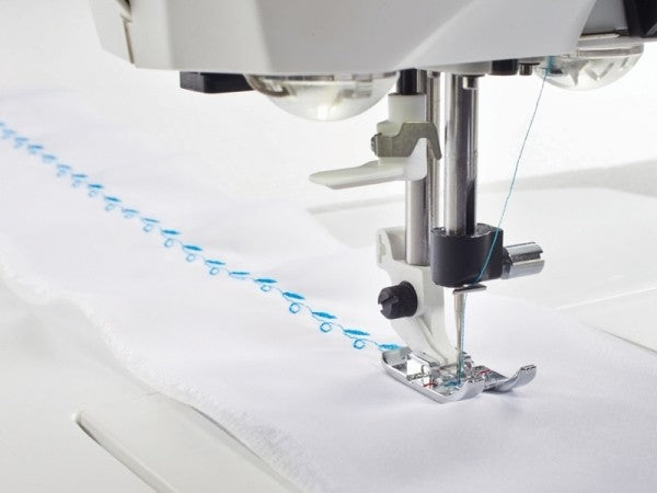 Viking Husqvarna Opal 690Q Sewing Machine - Ex Display